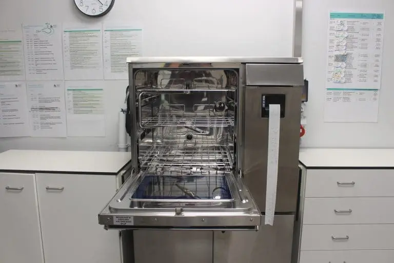 Image of an open Steelco washer